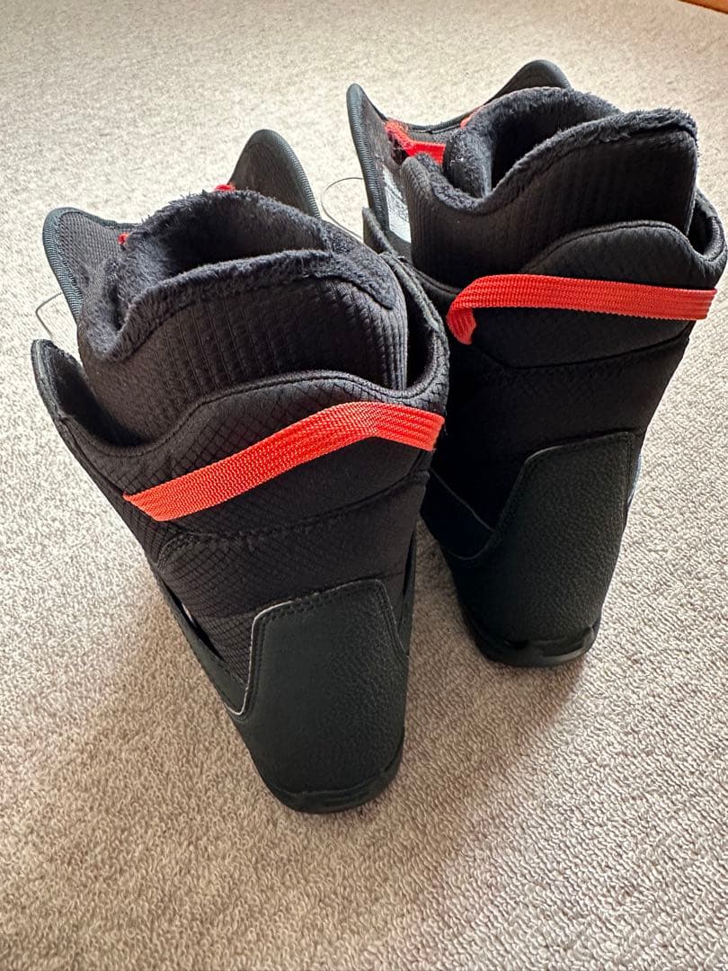 【値下げ】ZIPLINE BOA 子ども用スノーボードブーツ 黒