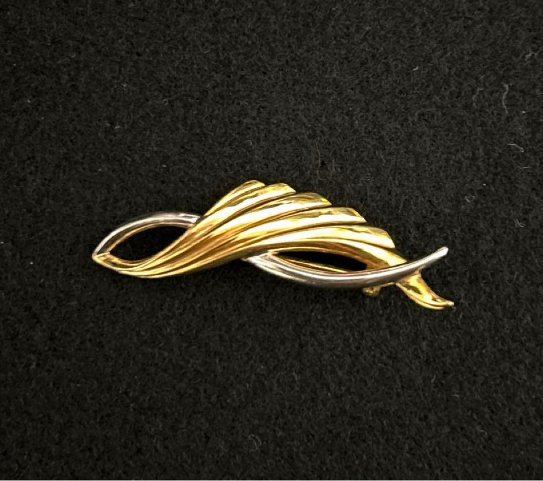 20金　デザインブローチ　美品