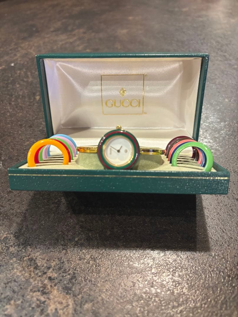 L*p様 GUCCI チェンジベゼル　12色　稼働未確認　　タイムセール