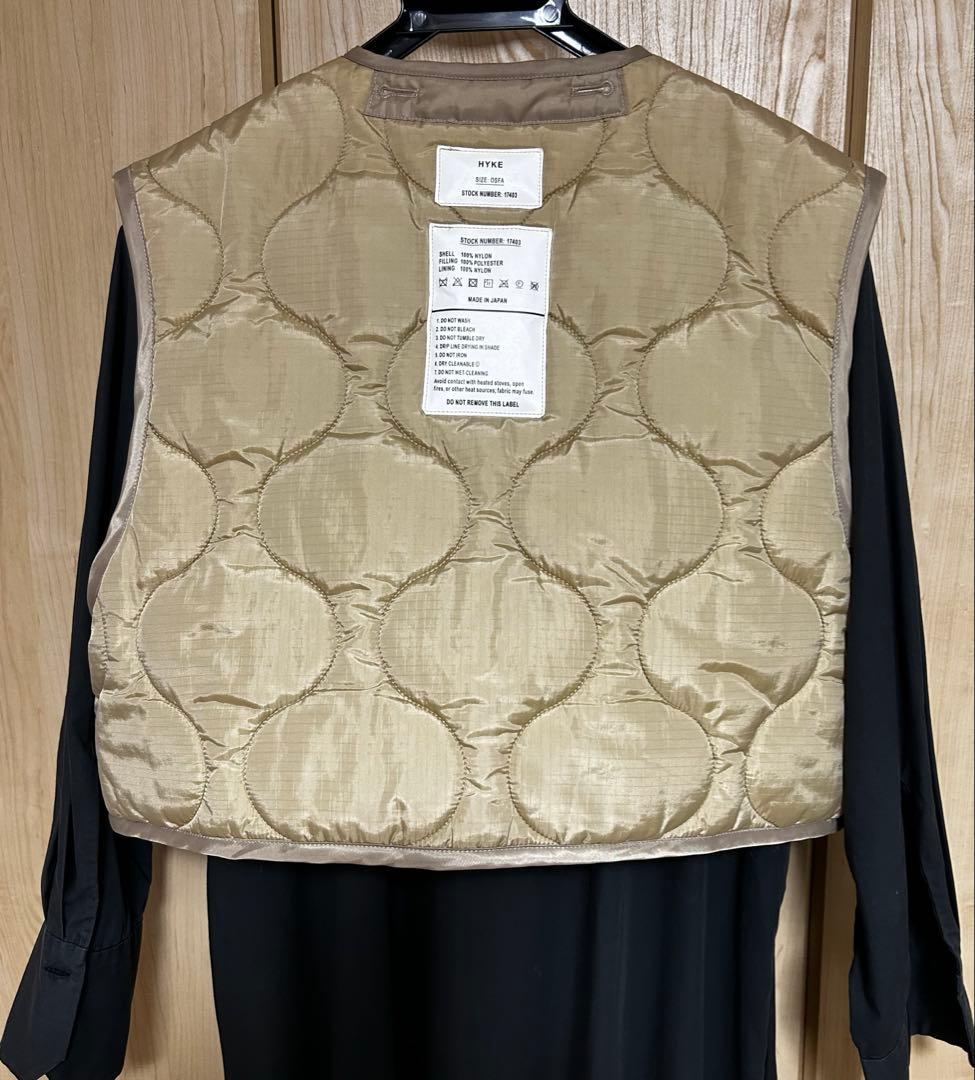 ハイクキルティングベスト　ベージュ