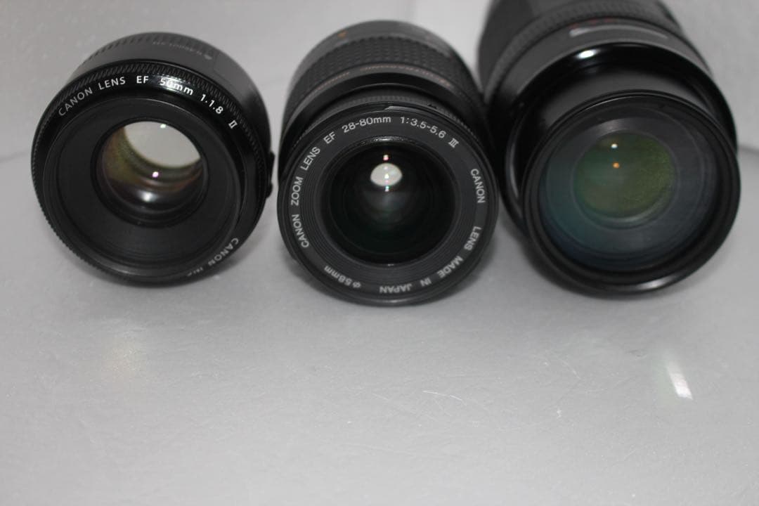 デジタル一眼レフカメラ　Canon EOS Kiss x9iトリプルレンズセット