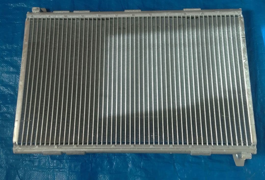 の*ん様 【新品未使用】イスズ純正 エアコンコンデンサー