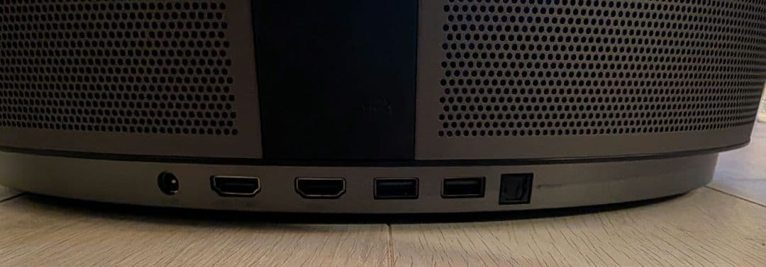 Nebula Cosmos 本体、リモコンあり