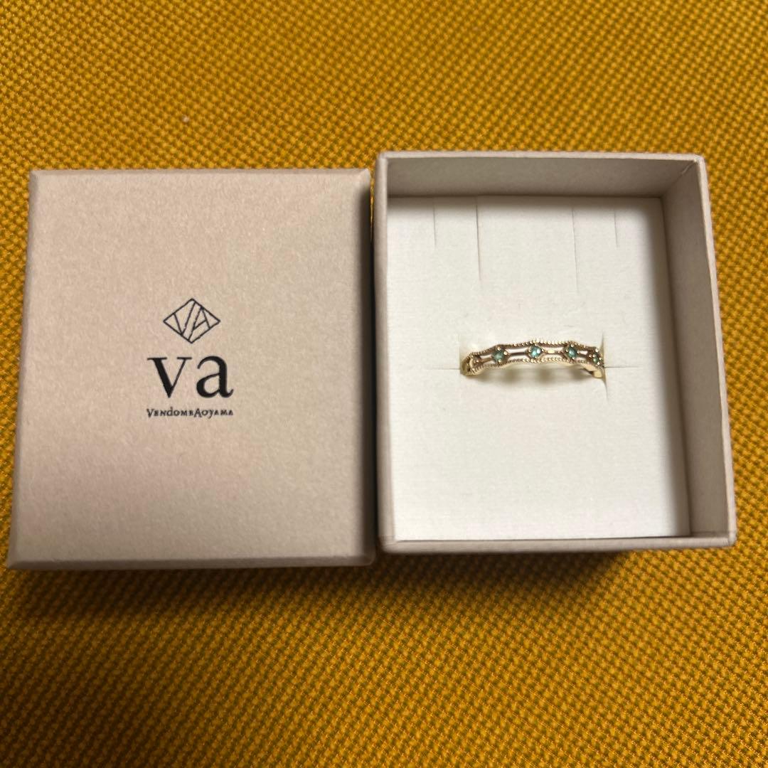 ヴァンドーム青山　リング 10k エメラルド