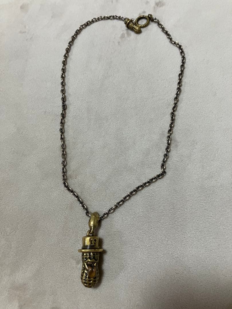 ピーナッツカンパニー　ネックレス