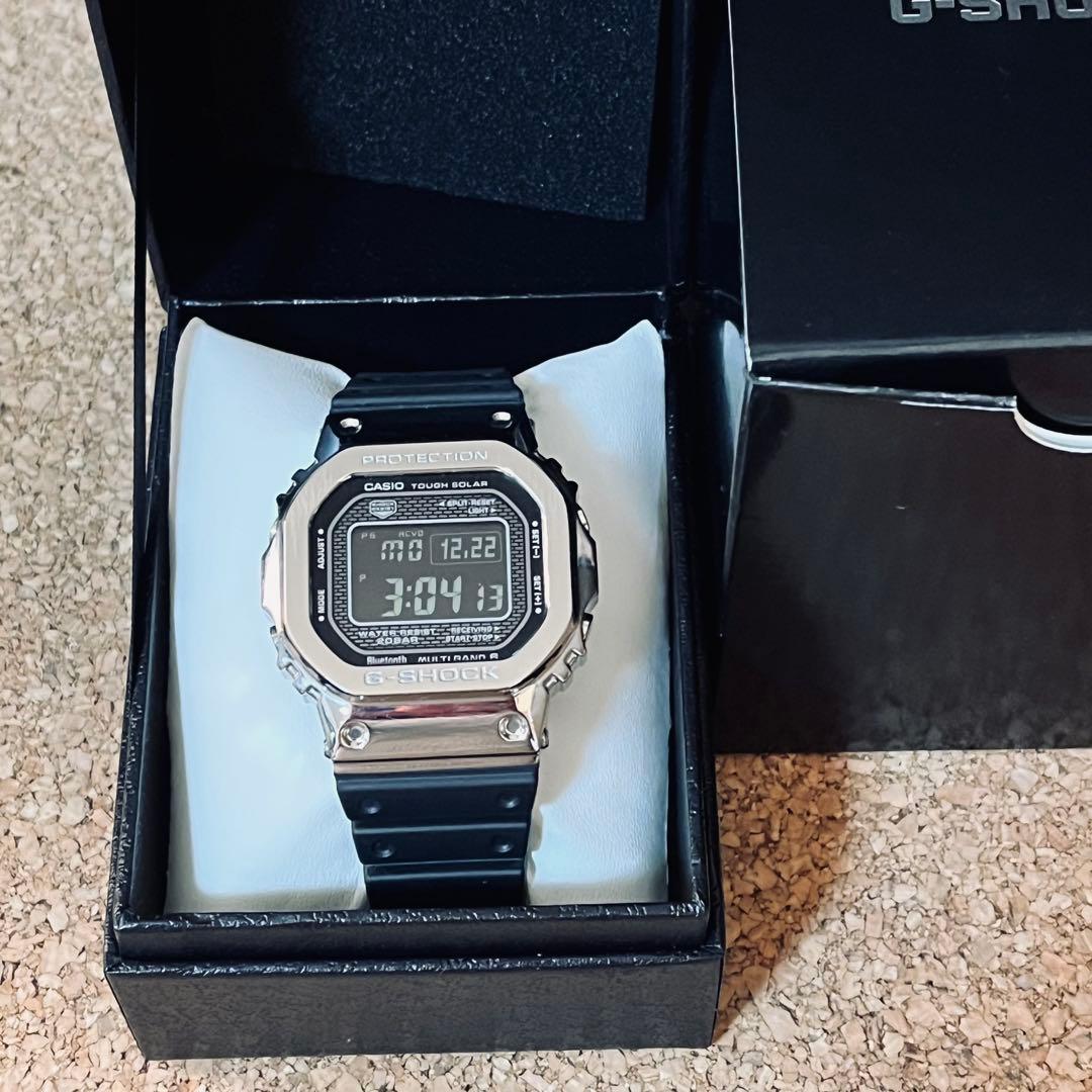 カシオGーSHOCK/GMWーB5000ー 1JF電波ソーラー／メタルカバード