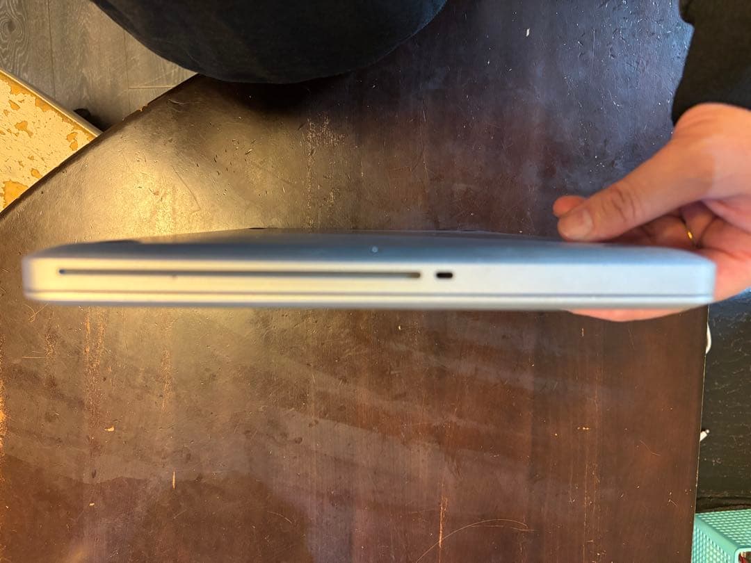 Apple MacBook Pro 2010 A1286シルバー