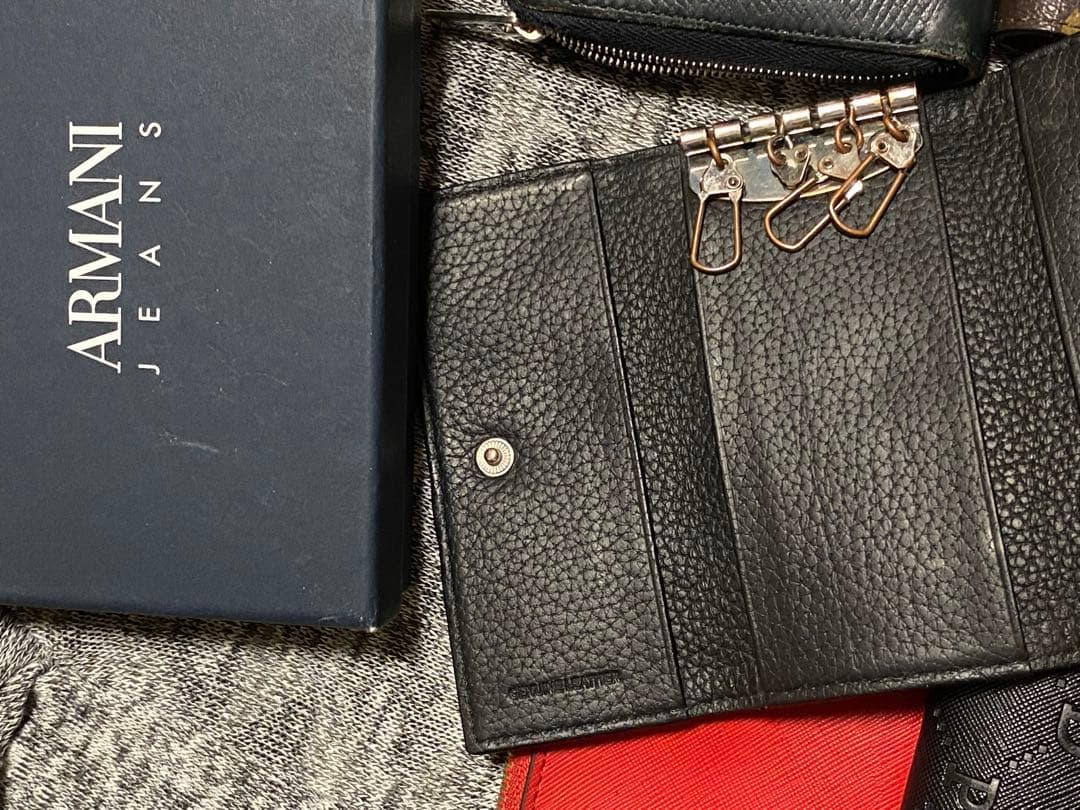 LOUIS VUITTON セリーヌ coach 長財布 二つ折り財布