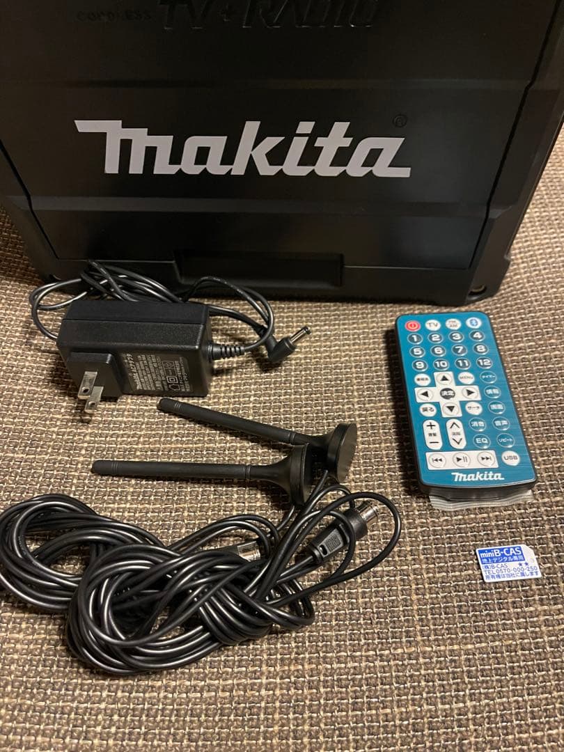 Makita 充電式ラジオ付テレビ　TV100