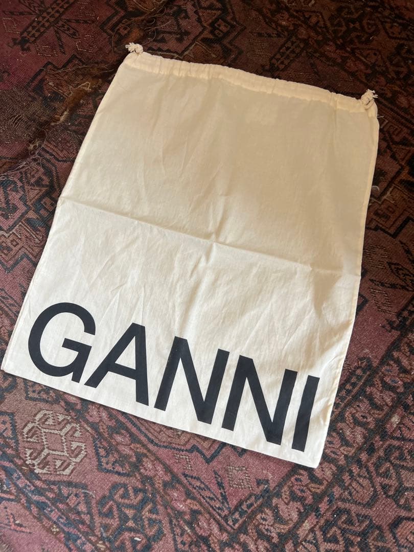 【1月限定】最終お値引きGANNI