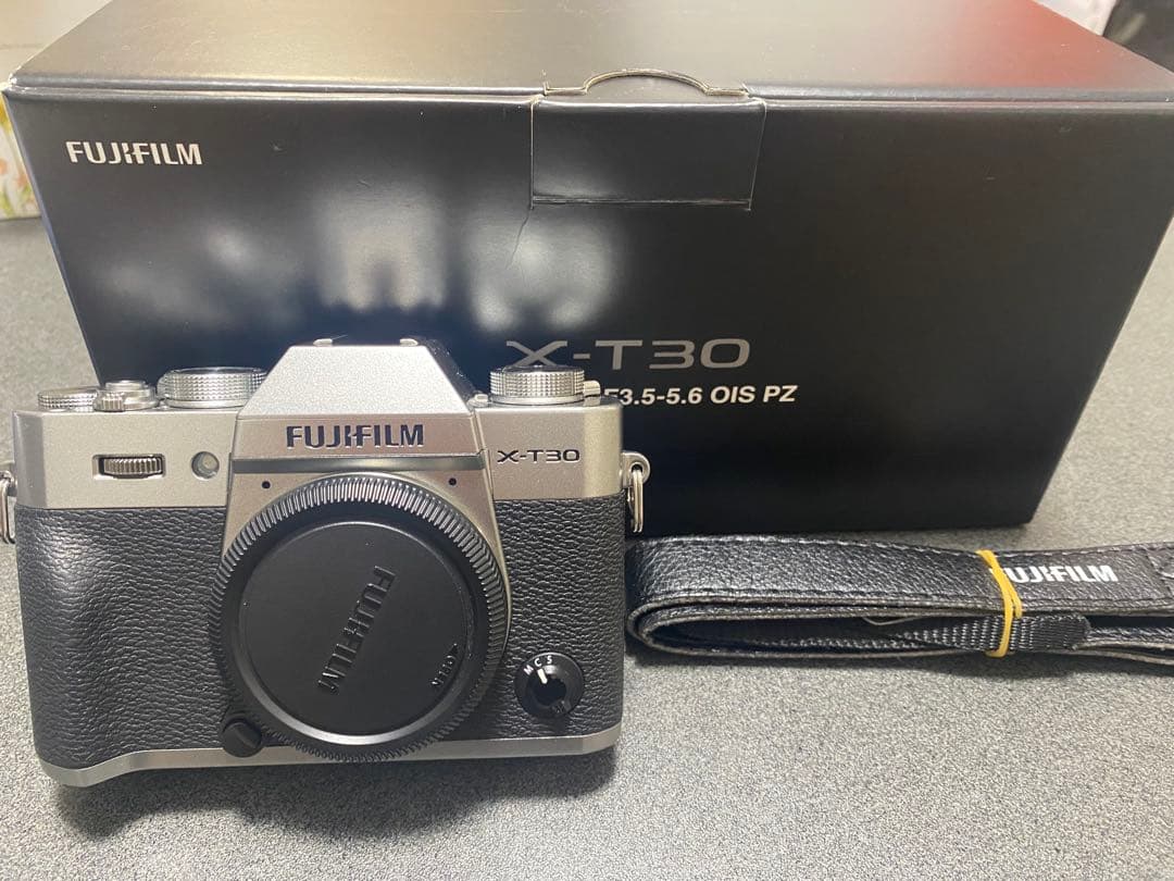 FUJIFILM X-T30 ミラーレス一眼 本体