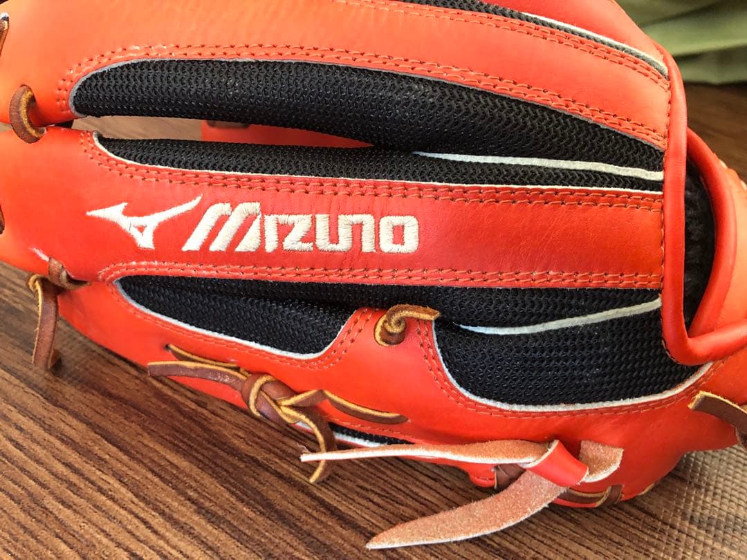 Mizuno 軟式グローブ オレンジ
