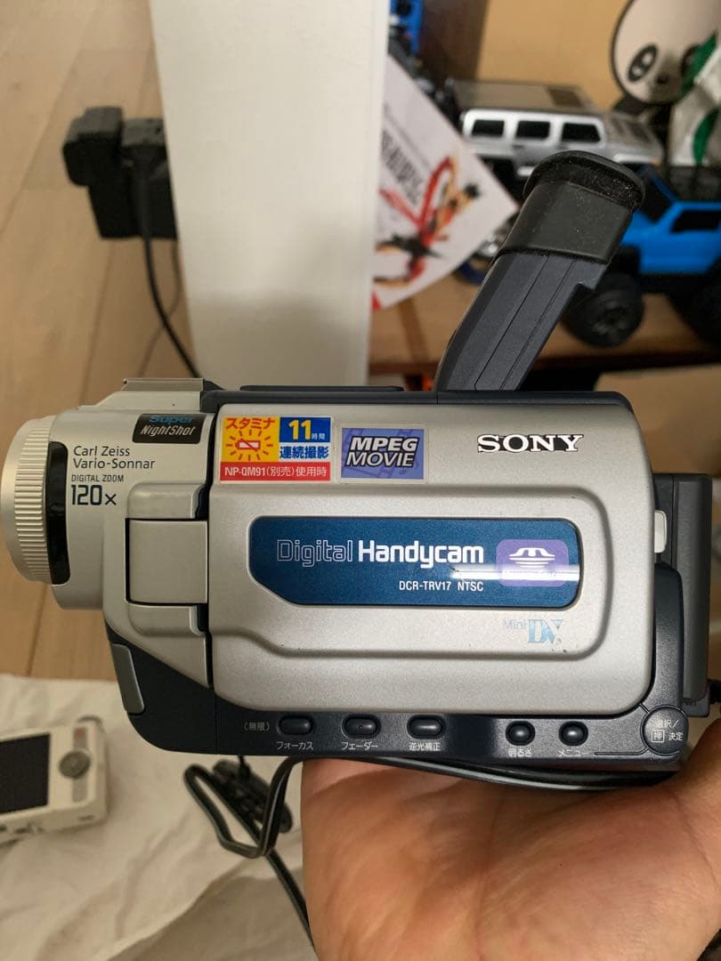 ビデオカメラ Sony Handycam DCR-TRV17 NTSC
