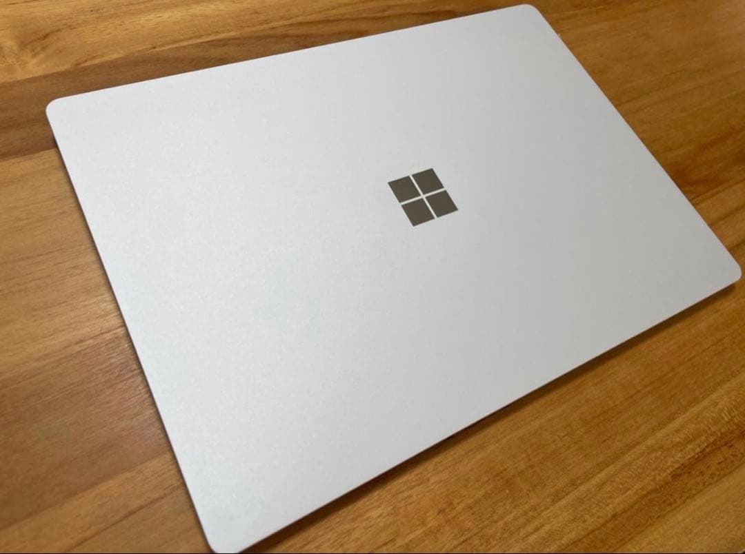 Microsoft Surface Laptop 第1世代