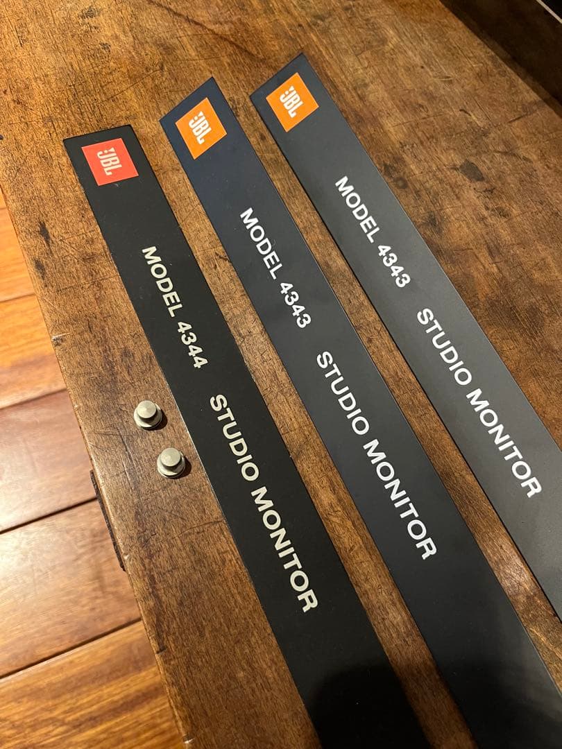 JBL 4343グリルエンブレムロゴプレート中古2枚セット　金具付き