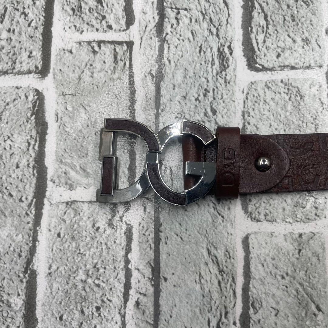 ドルチェ&ガッバーナ メタルバックル DG ロゴ 型押し ブラウン