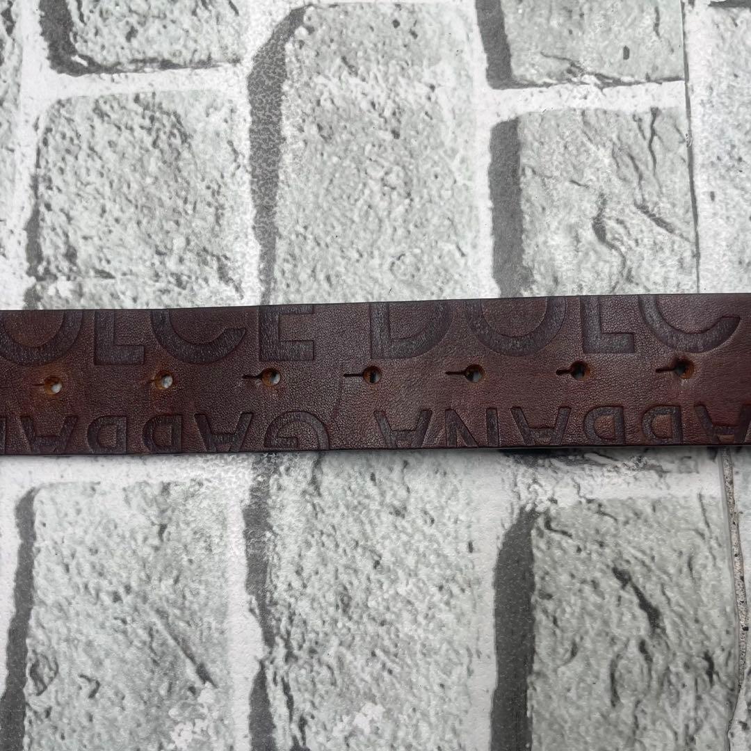 ドルチェ&ガッバーナ メタルバックル DG ロゴ 型押し ブラウン