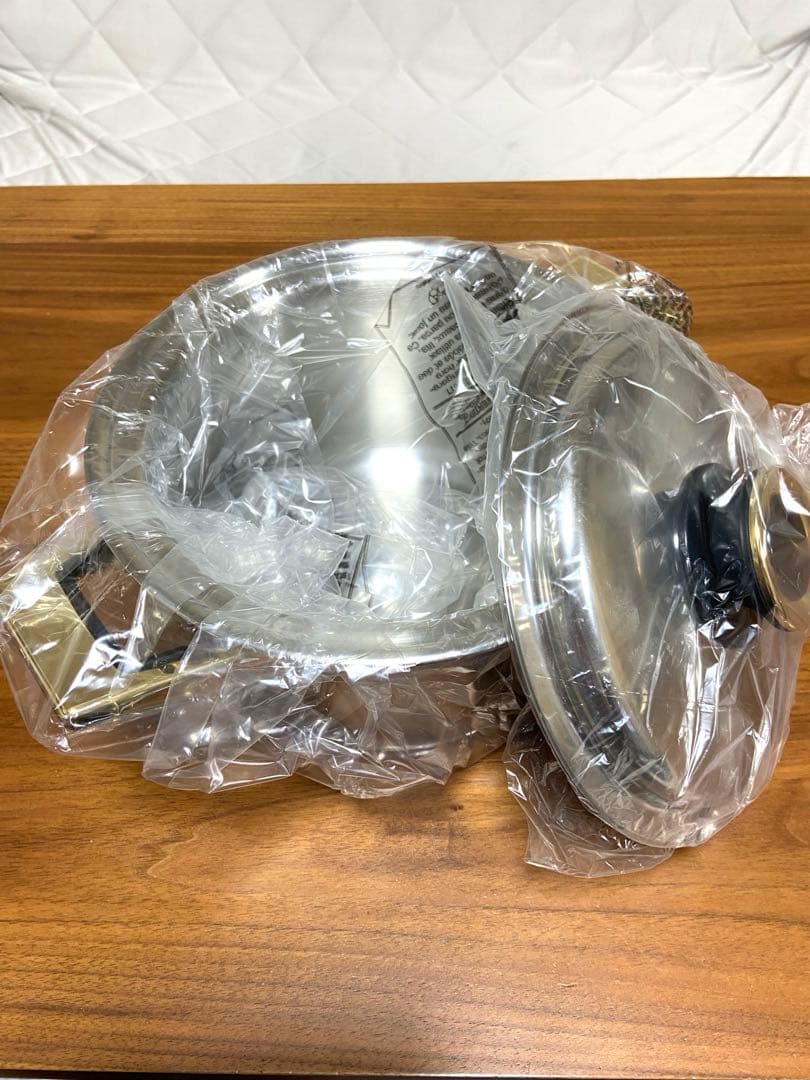 【新品未使用】タッパーウェア　レインボークッカー 19cm寸胴鍋