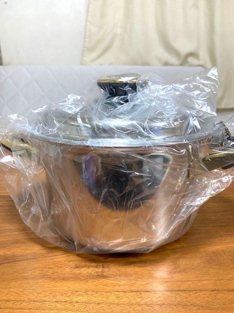 【新品未使用】タッパーウェア　レインボークッカー 19cm寸胴鍋