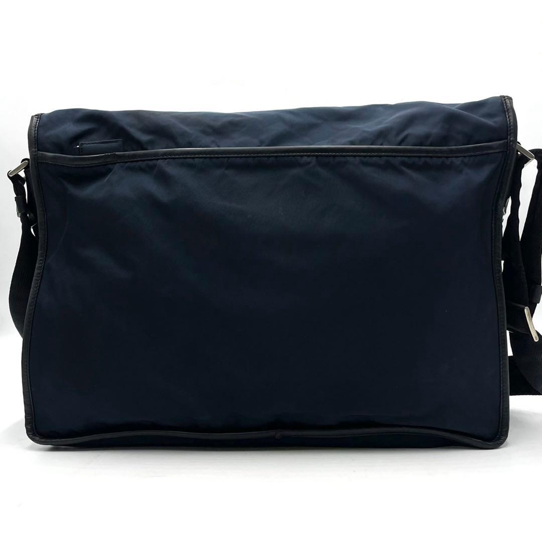 プラダ 三角ロゴ メッセンジャー A4収納可能 メンズ プレート 白タグ