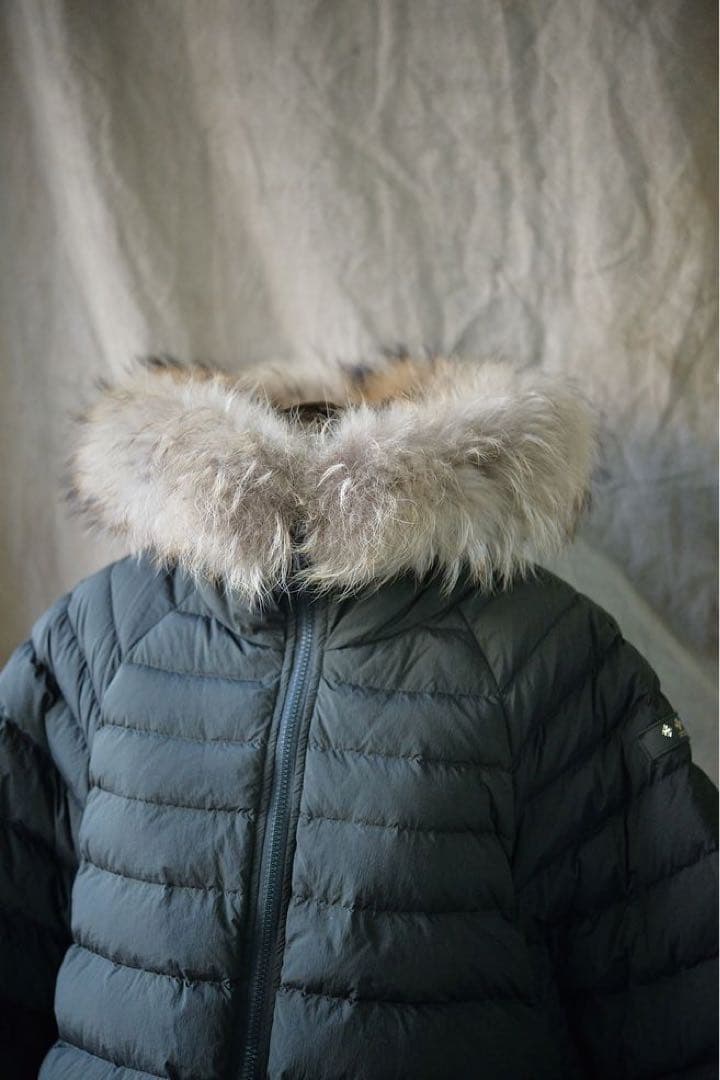 値下げ　TATRAS タトラス　ダークグリーン ファー付きダウンジャケット可愛い