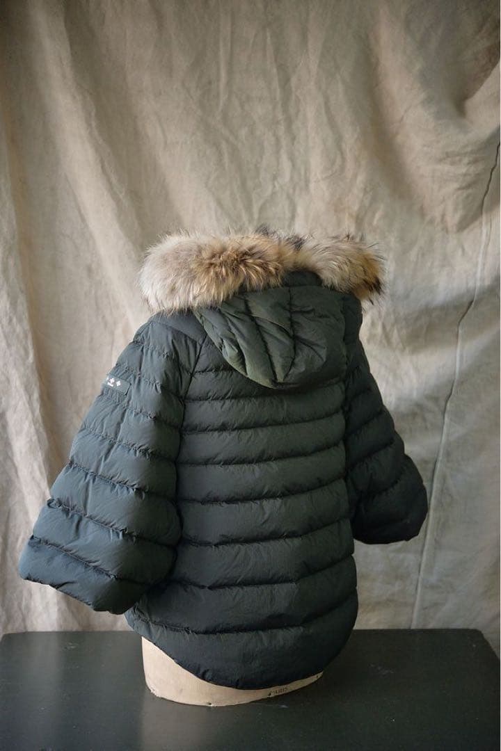 値下げ　TATRAS タトラス　ダークグリーン ファー付きダウンジャケット可愛い