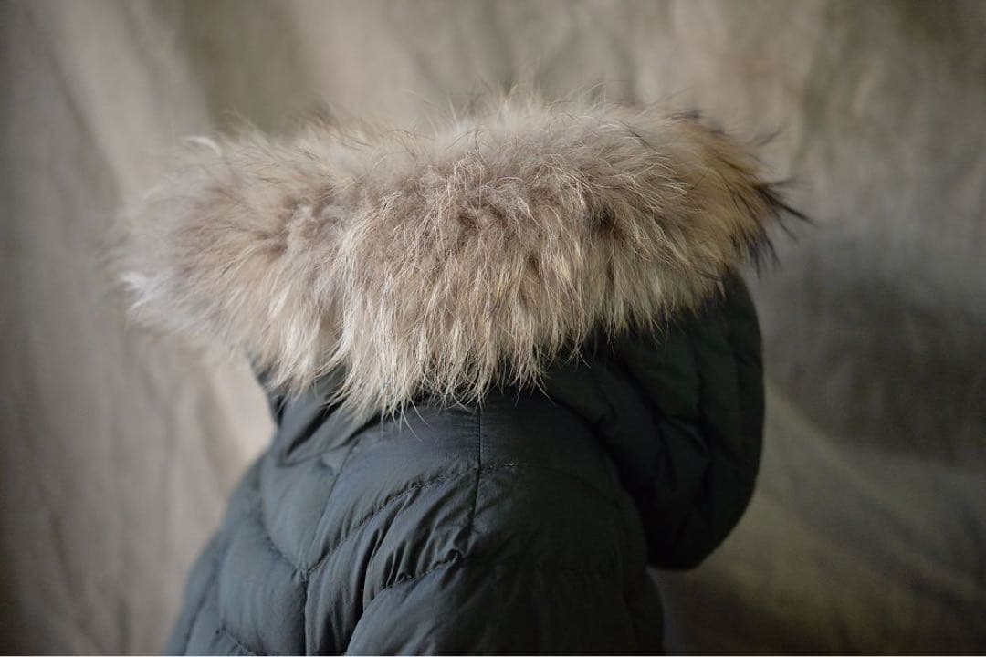 値下げ　TATRAS タトラス　ダークグリーン ファー付きダウンジャケット可愛い