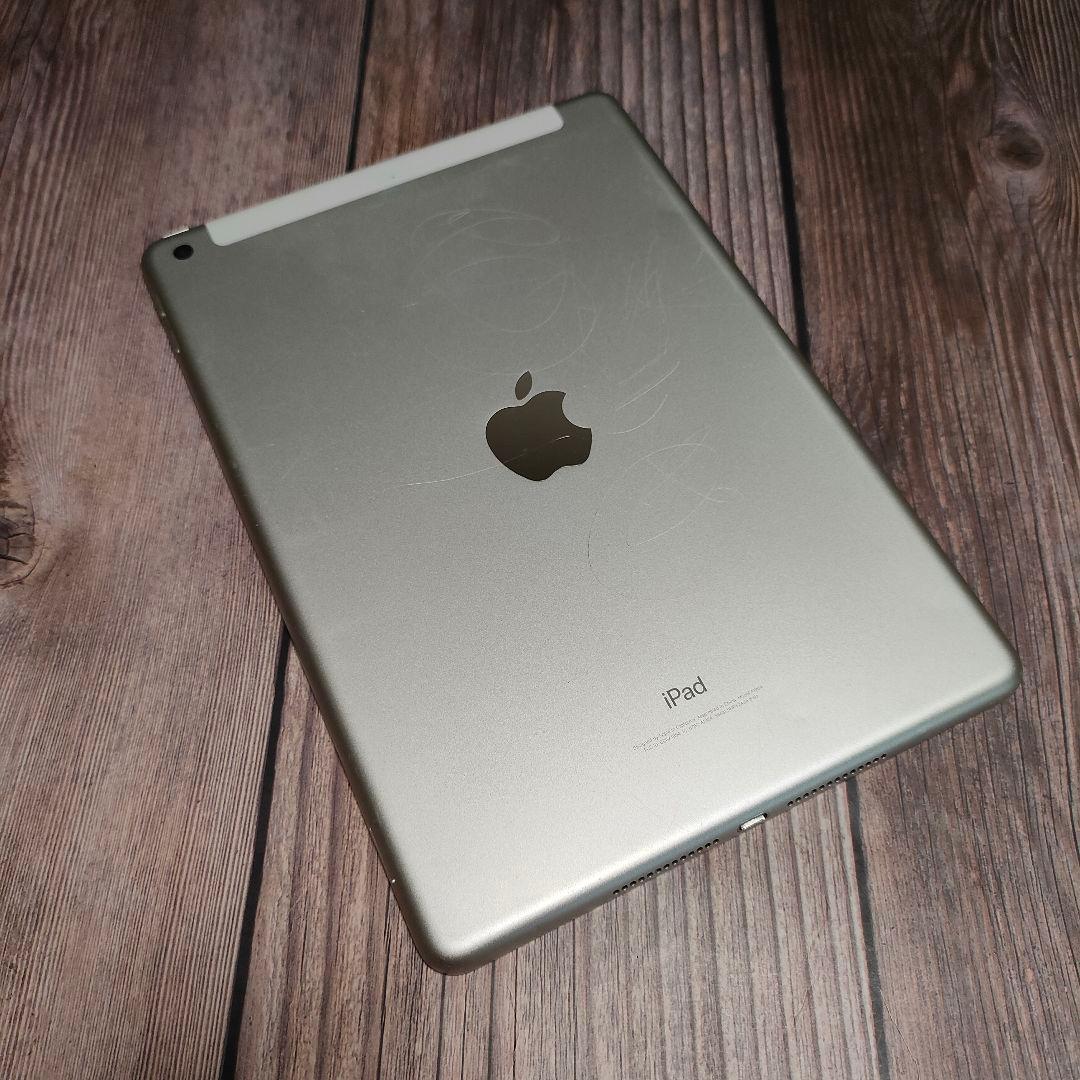 iPad 第6世代 32GB SIMフリー