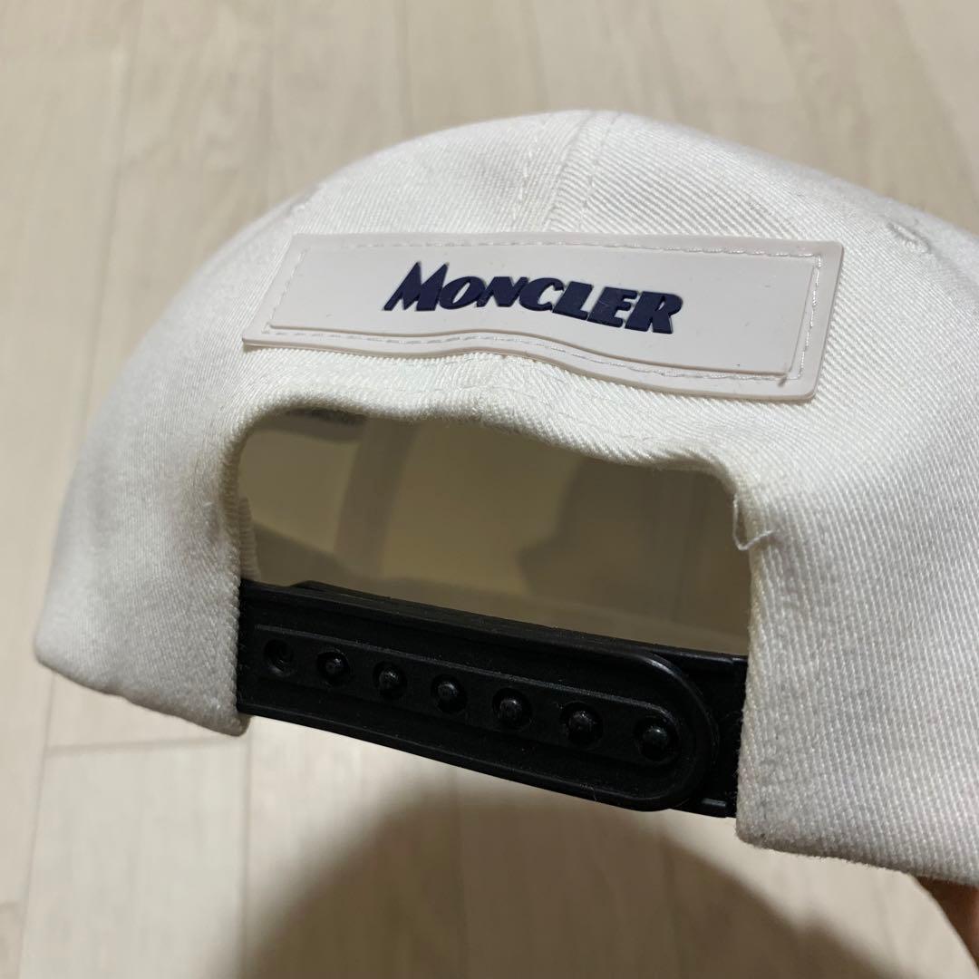 モンクレール　キャップ　デカワッペン　帽子　ホワイト　国内正規品 4K19