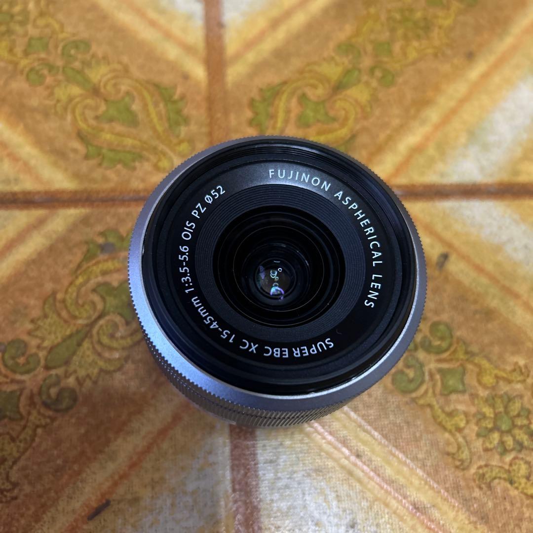 Fujifilm X-A5 ミラーレスカメラ 本体