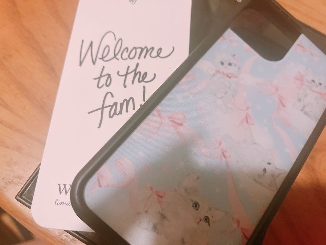 wild flower iPhone13ケース　BLACKPINK LISA使用