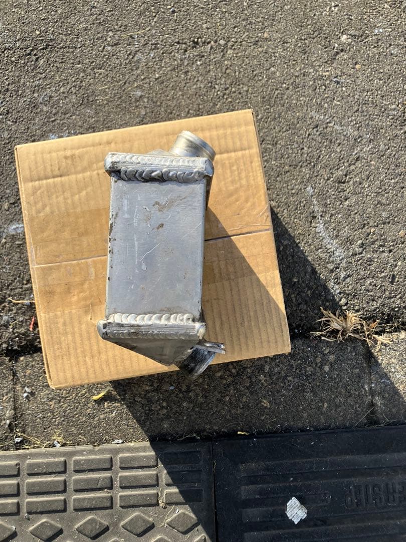 プロフ、説明必読 HN 22SKeiワークスで使用大型インタークーラー。