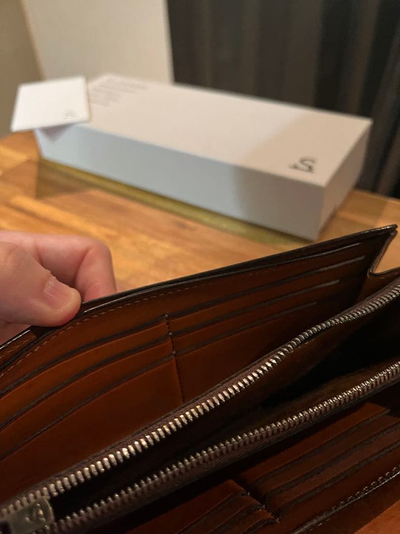 ワイルドスワンズ　ウェイブ　長財布