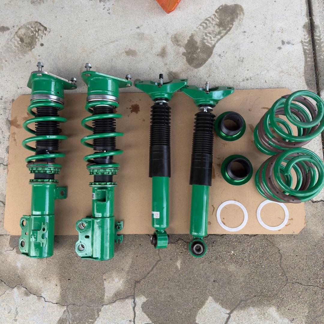 ✨即購入可　美品　TEIN 車高調　50プリウス　送料無料！