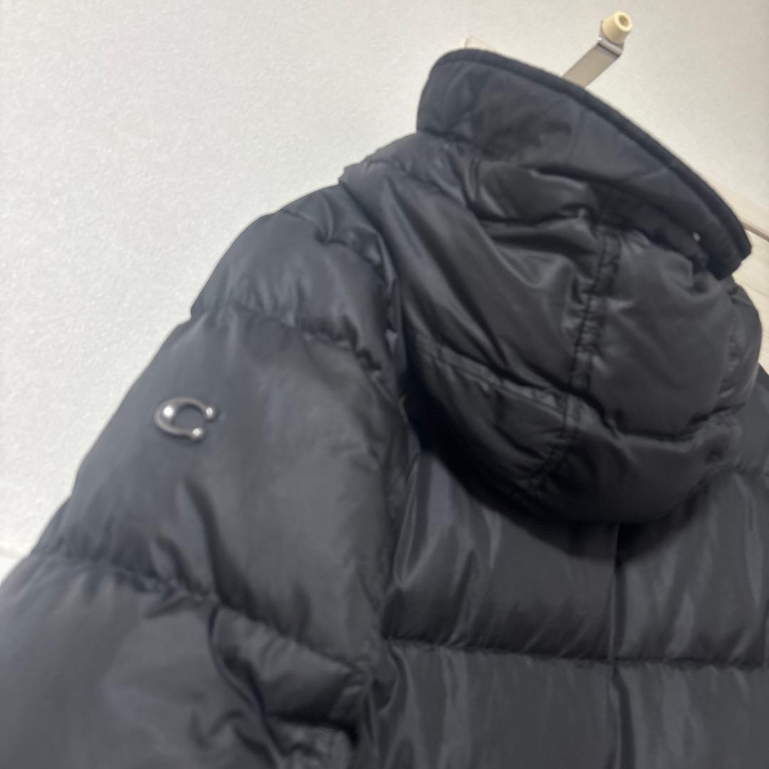 フード付き ブラック ダウンジャケット　coach