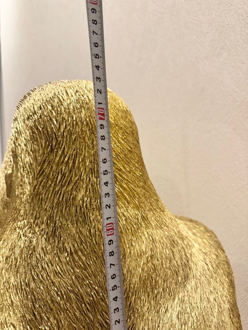 金色ゴリラの立体オブジェ 約60cm