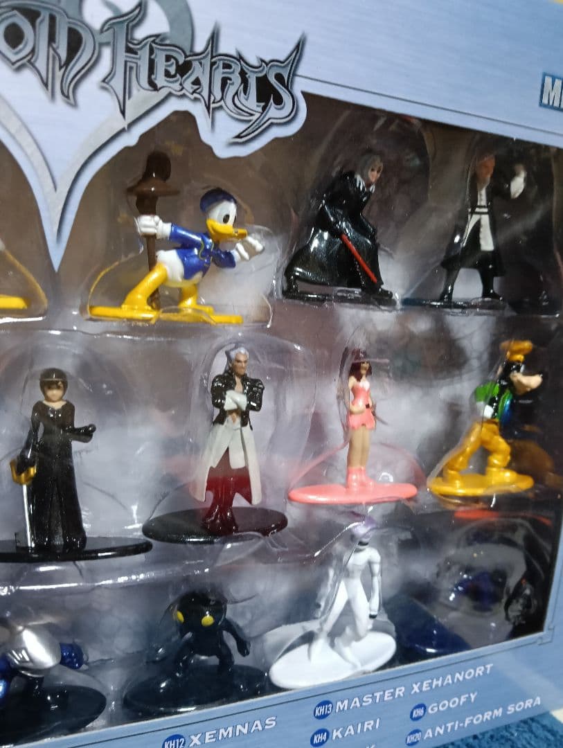 キングダムハーツ　ナノ　メタルフィギュア
