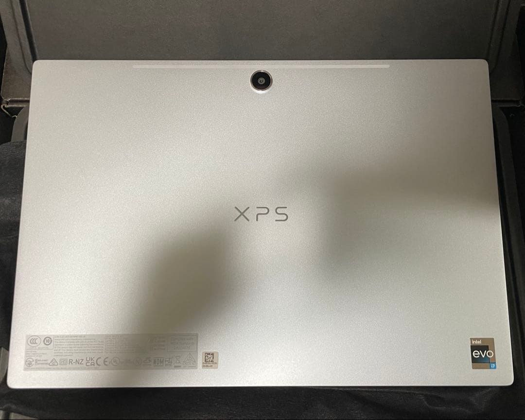 XPS 13 2in1 ノートパソコン　3K タッチパネル