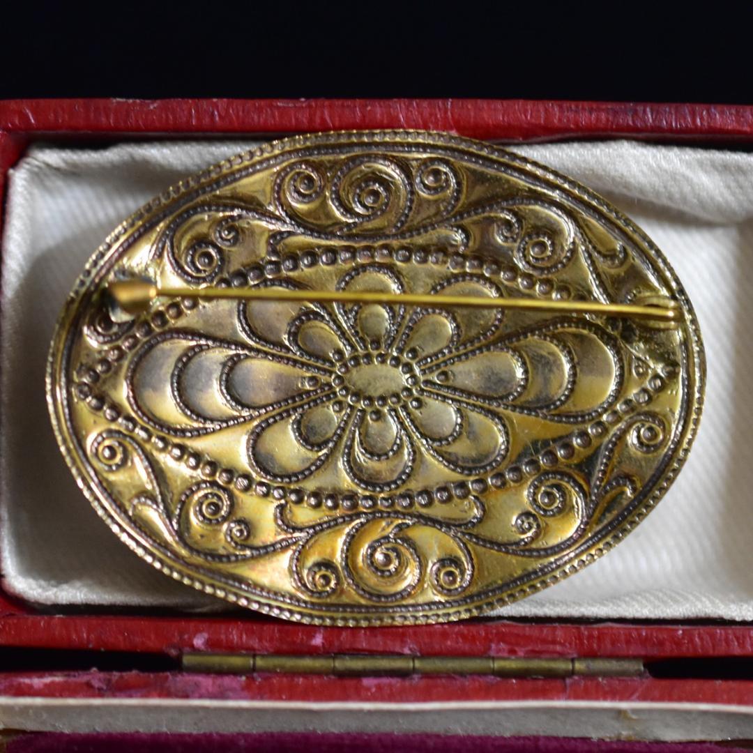 検索サフィレット 大粒サファリーンのブローチ ヴィンテージ