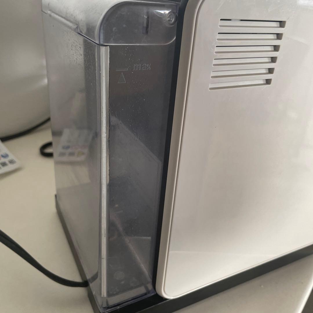 ネスプレッソ コーヒーメーカー ラティシマ・タッチ ホワイト