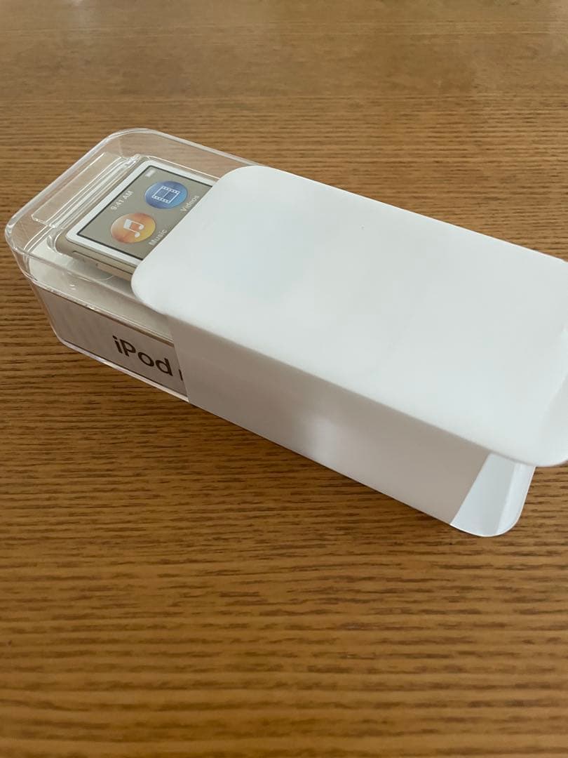 iPod nano 第7世代16GB ゴールド　未開封