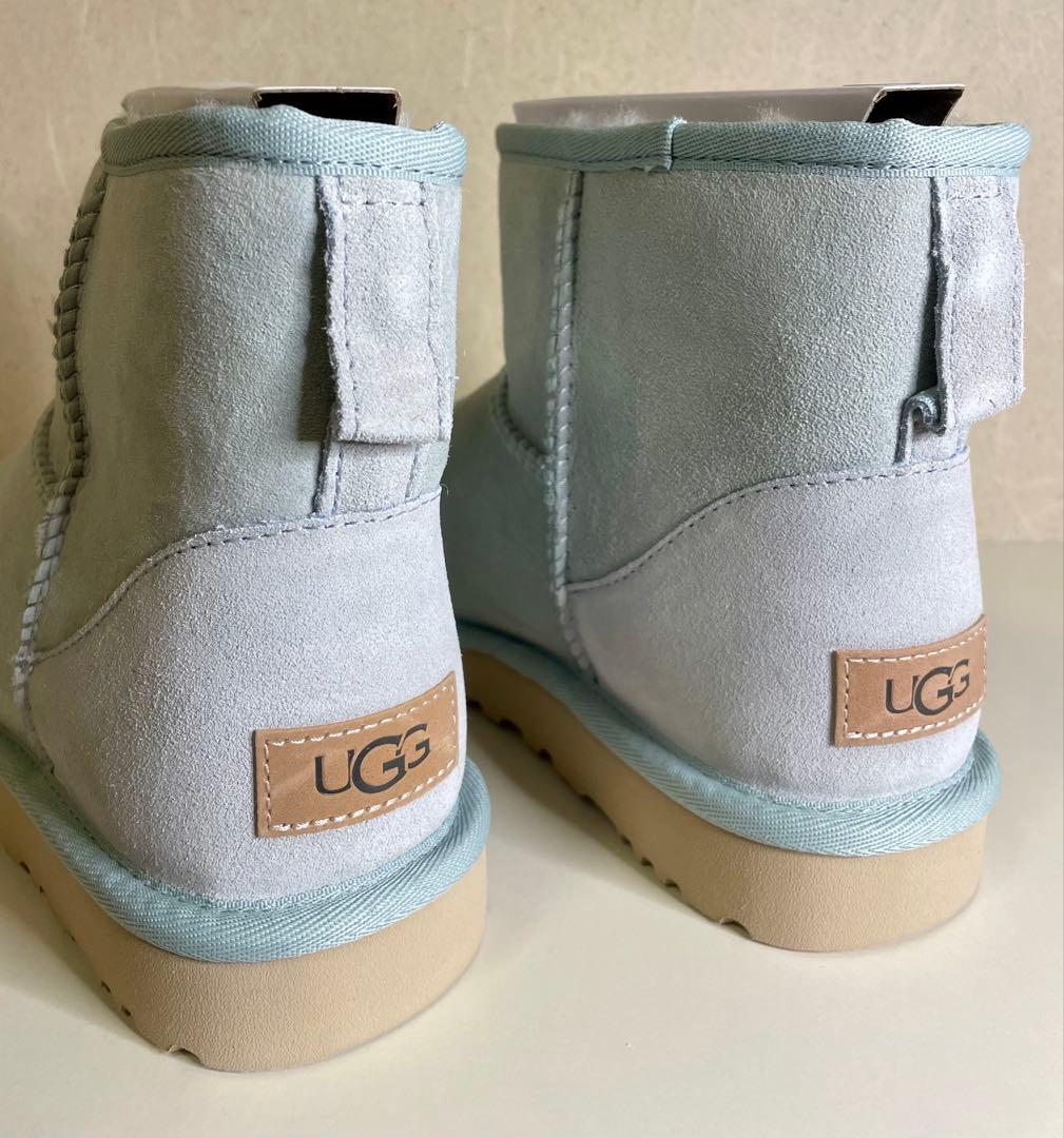 【新品　未使用】　UGG　クラッシックミニⅡ　スカイグレー　24cm