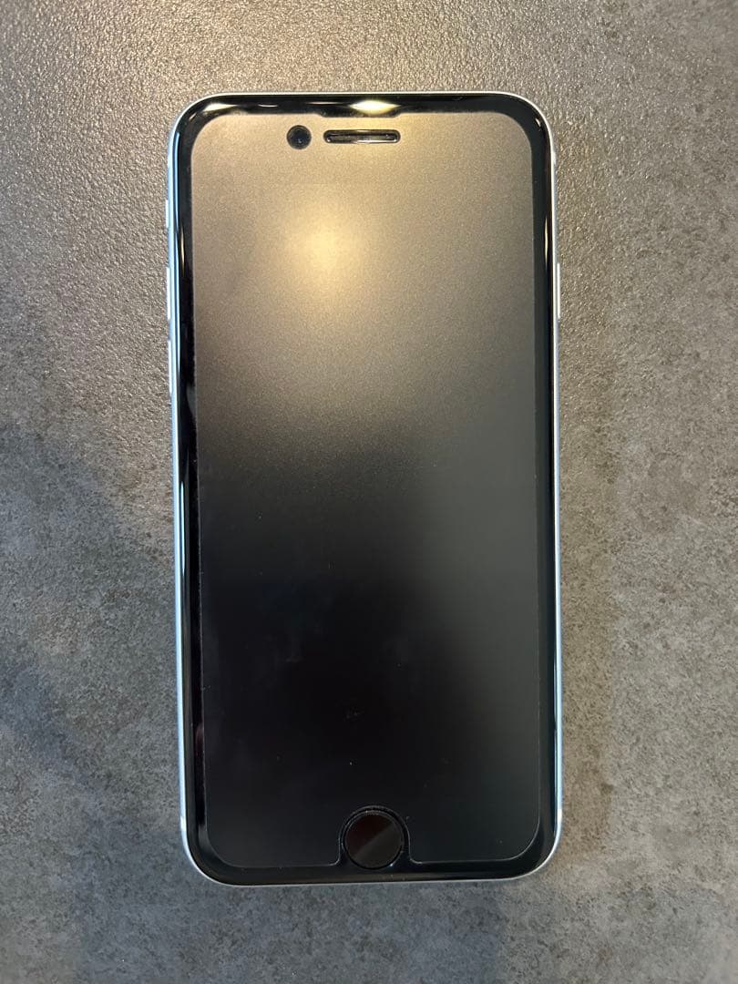 iphoneSE第2世代　未使用に近い　iphone本体