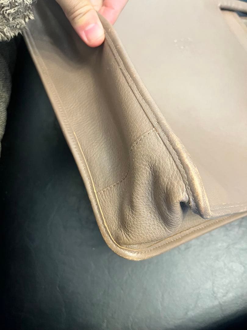 イルビゾルテ　レザートートバッグ イタリア製