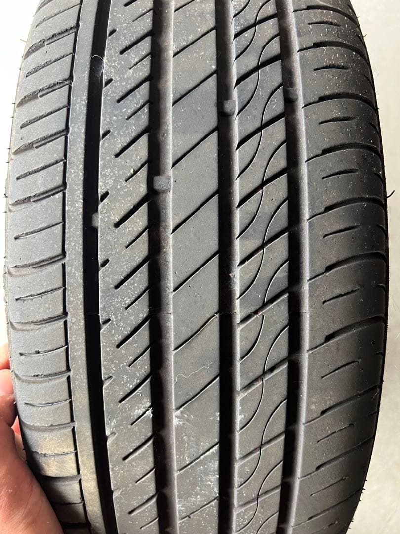 ハイエース　16インチホイール