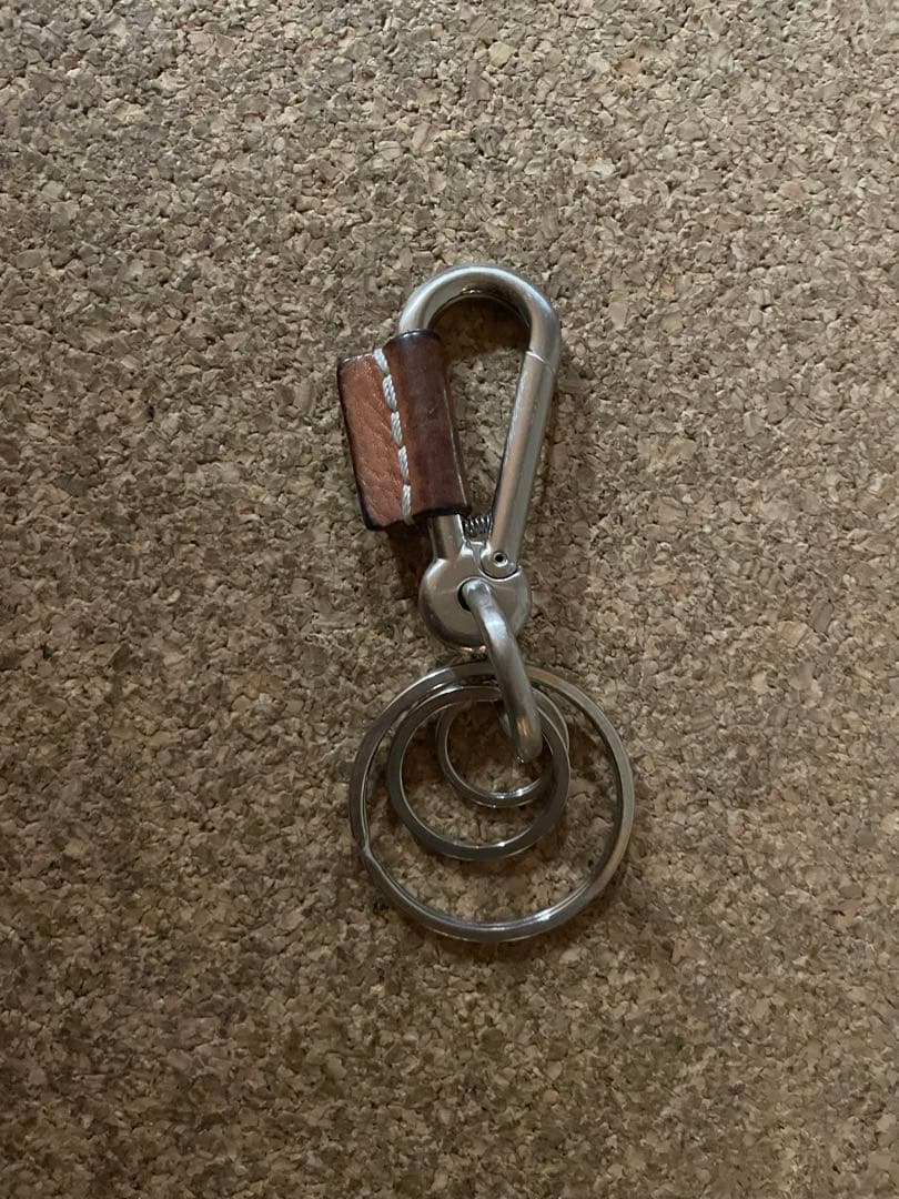 V*r様 エンダースキーマ　カラビナ　茶色