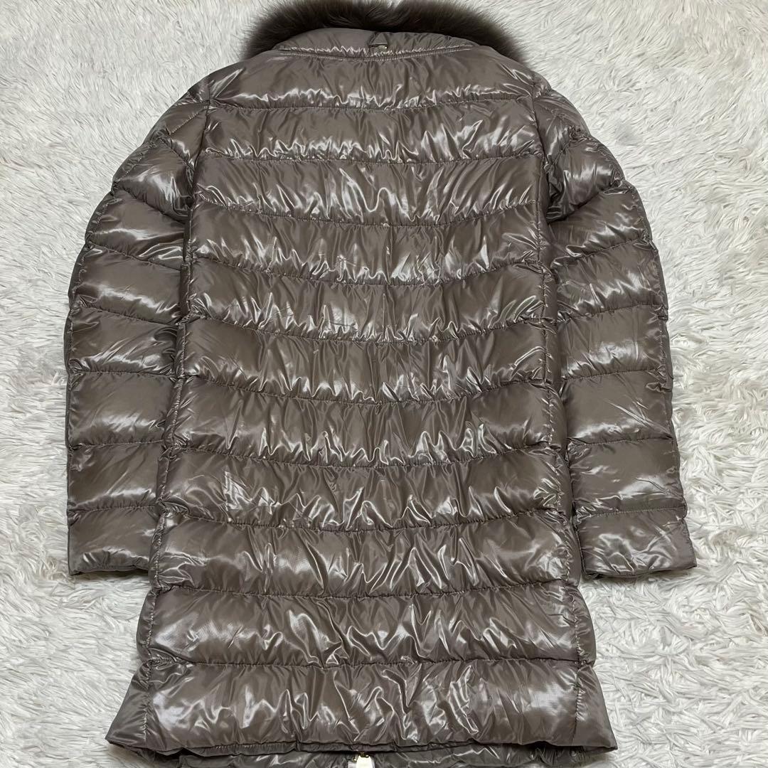 美品 ハンガー完備　ヘルノ　ダウンコート　38 フォックスファー　Aライン