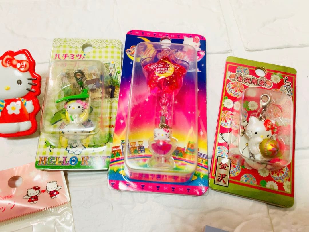 d*3様 ☆レア☆ ハローキティ ぬいぐるみ　ストラップ　メモ　ポストカード等
