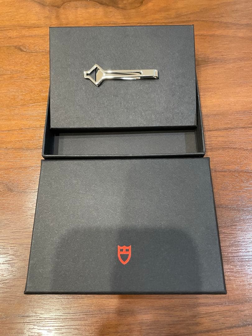 【正規品】TUDOR チューダー 稀少　ネクタイピン　スノーフレーク　イカ針　箱