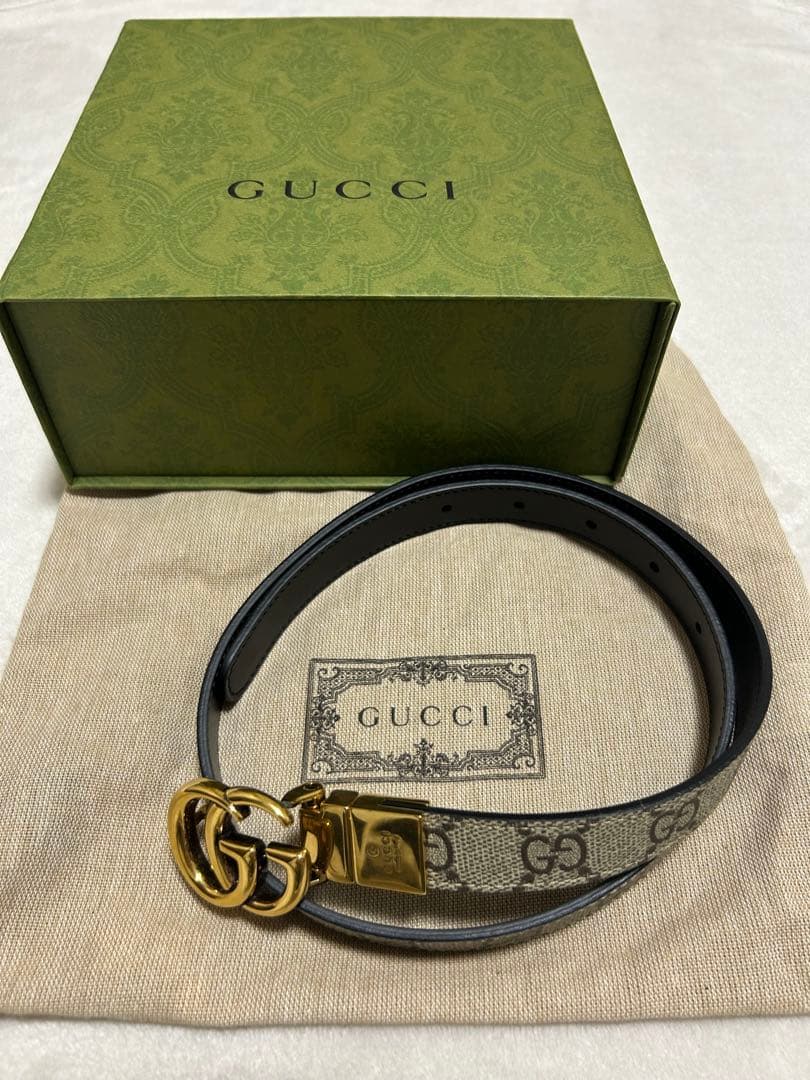 GUCCI グレー ブラック ベルト